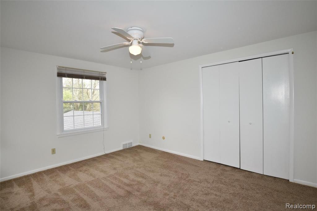 19501 Waltham Road Beverly Hills, MI 48025 - Photo 21 of 30
