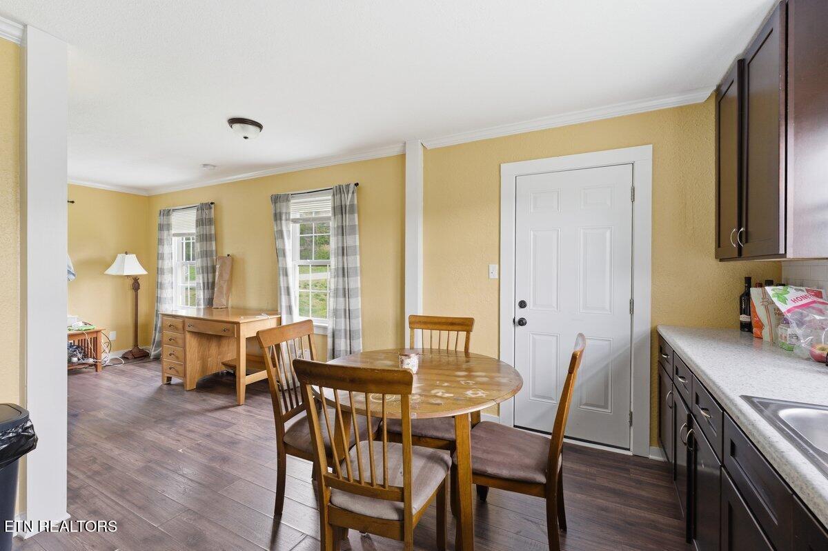 219 Pine Street Clinton, TN 37716 - Photo 10 of 23 Kitchen 3 (5)