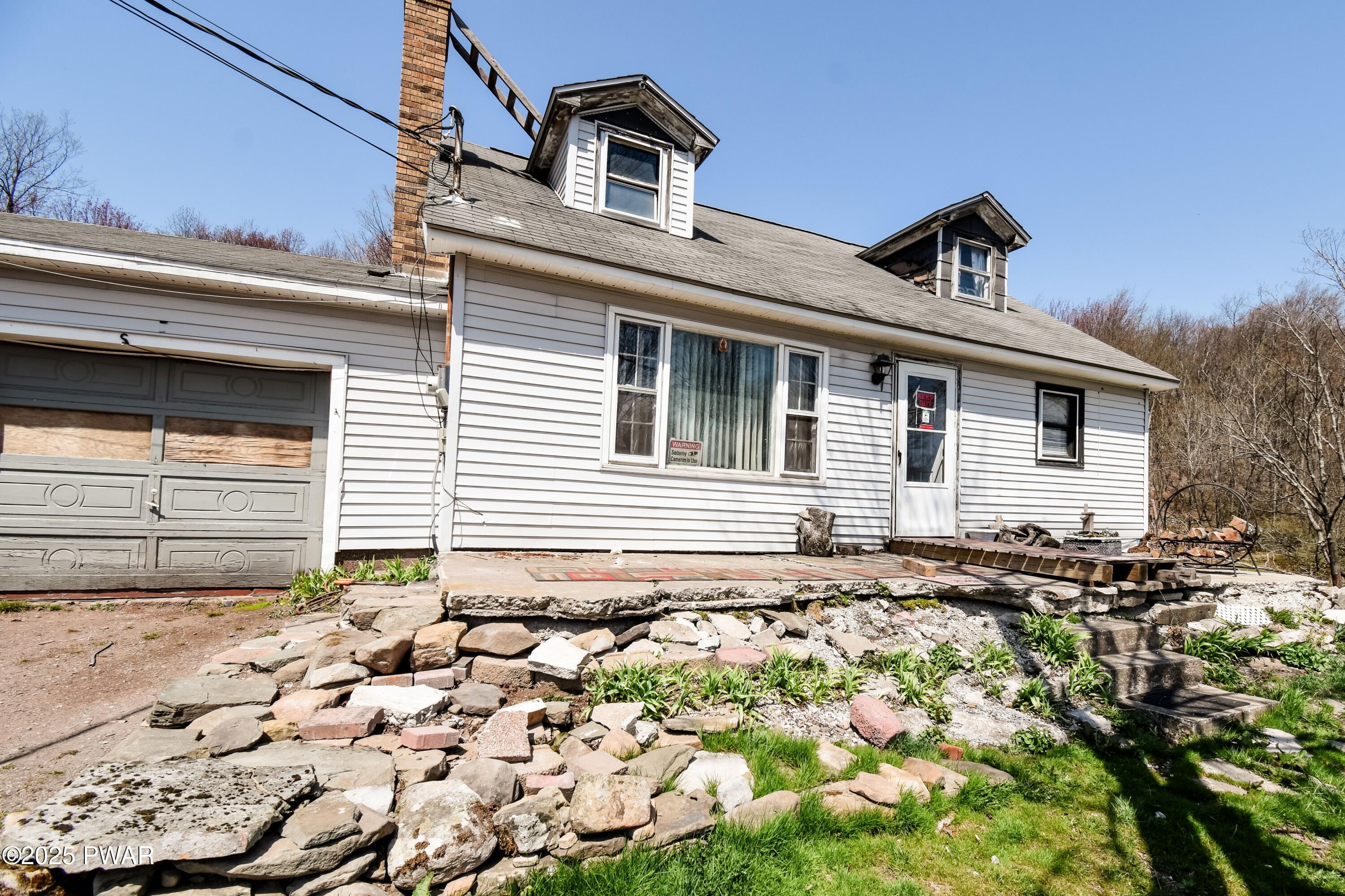 429 Flat Rock Road Forest City, PA 18421 - Photo 4 of 36