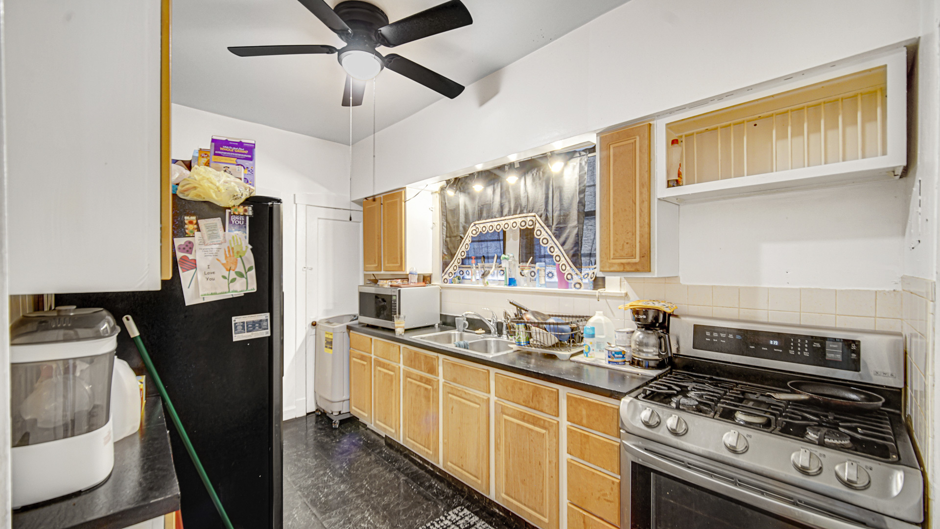 1634 West 68th Street Chicago, IL 60636 - Photo 10 of 34