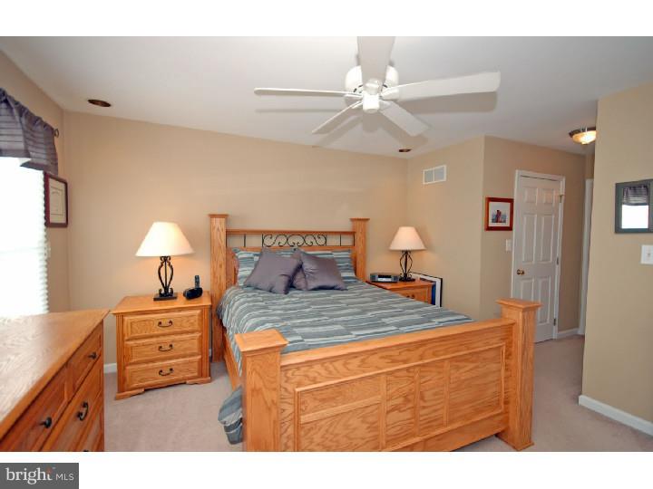 35 Sandstone Road East Windsor, NJ 08520 - Photo 12 of 15