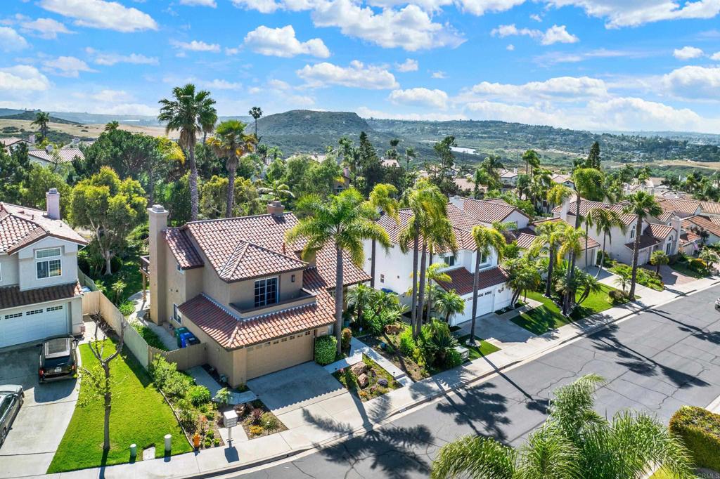 3761 Hillview Way Oceanside, CA 92056 - Photo 3 of 75