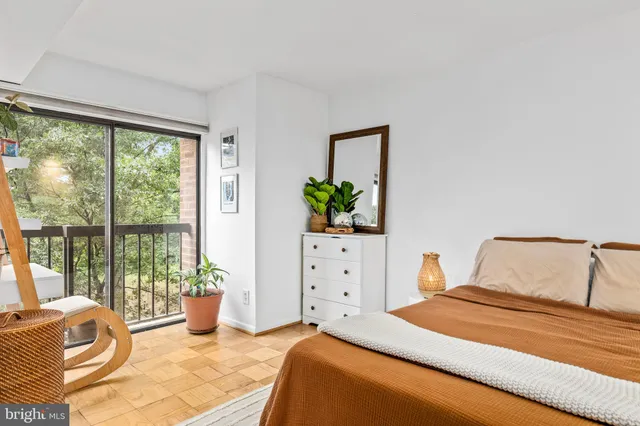 $499,000 | 1001 26th Street Northwest, Unit 306, Washington, DC 20037