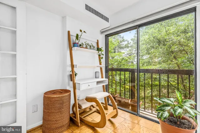 $499,000 | 1001 26th Street Northwest, Unit 306, Washington, DC 20037