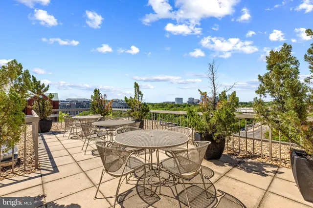 $499,000 | 1001 26th Street Northwest, Unit 306, Washington, DC 20037