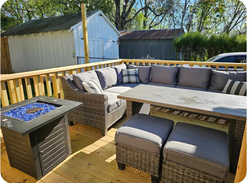 1111 West Main Street Denison, TX 75020 - Photo 24 of 36 Large private deck in rear