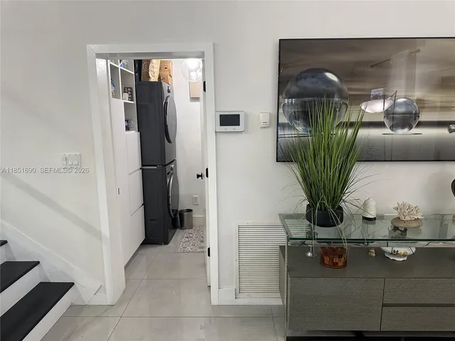 $1,199,000 | 11 Northeast 151st Street, Miami, FL 33162