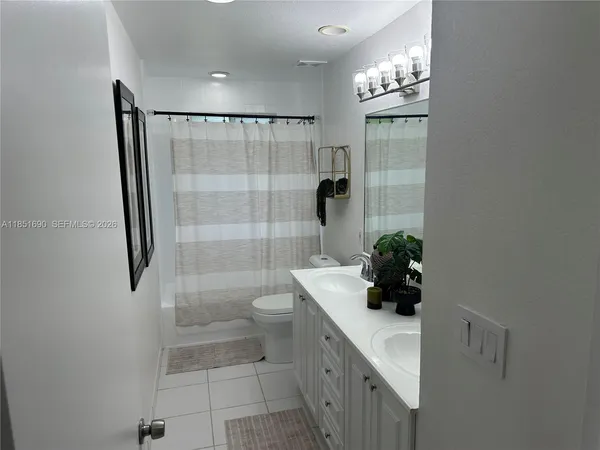 $1,199,000 | 11 Northeast 151st Street, Miami, FL 33162