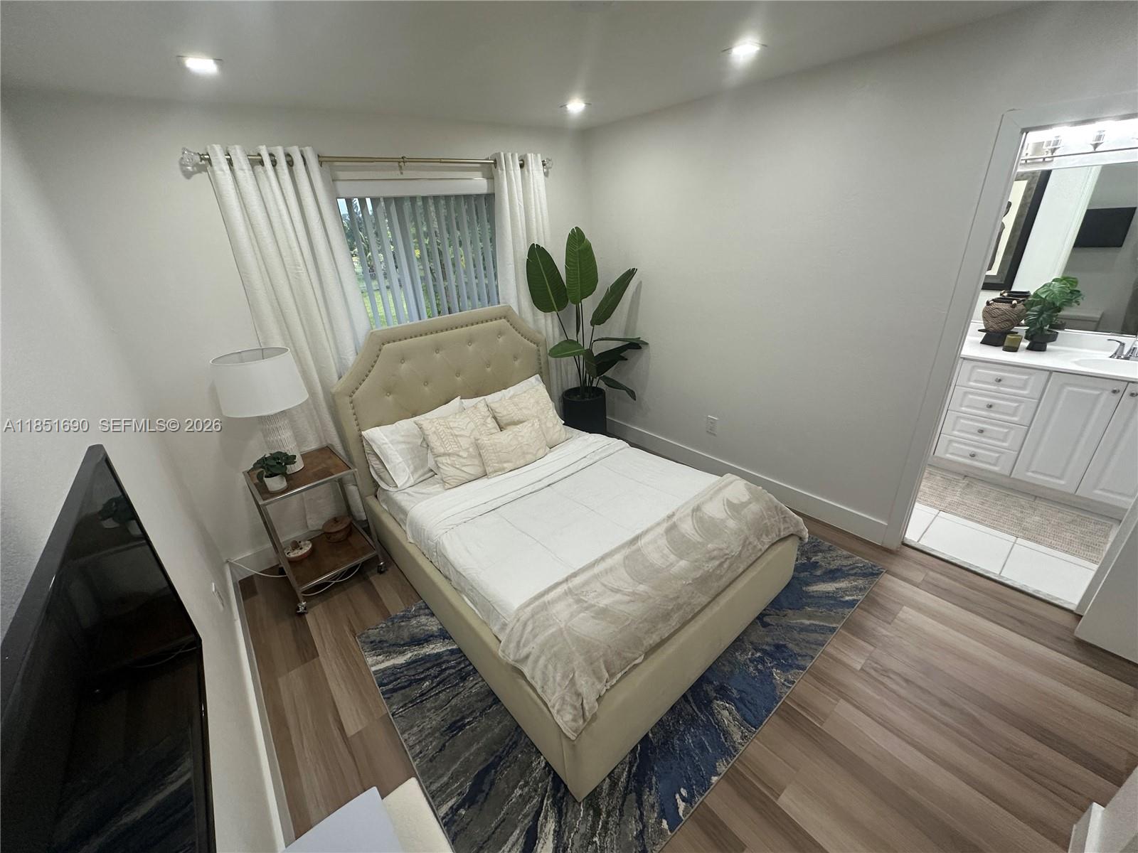 11 Northeast 151st Street Miami, FL 33162 - Photo 61 of 95 2nd level bedroom 1