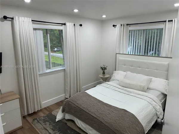 $1,199,000 | 11 Northeast 151st Street, Miami, FL 33162