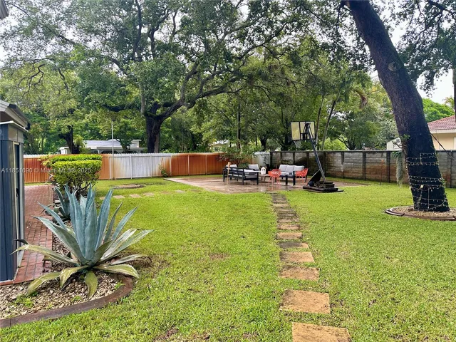 $1,199,000 | 11 Northeast 151st Street, Miami, FL 33162