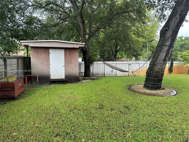 $1,199,000 | 11 Northeast 151st Street, Miami, FL 33162