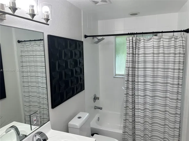 $1,199,000 | 11 Northeast 151st Street, Miami, FL 33162