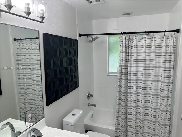 $1,199,000 | 11 Northeast 151st Street, Miami, FL 33162