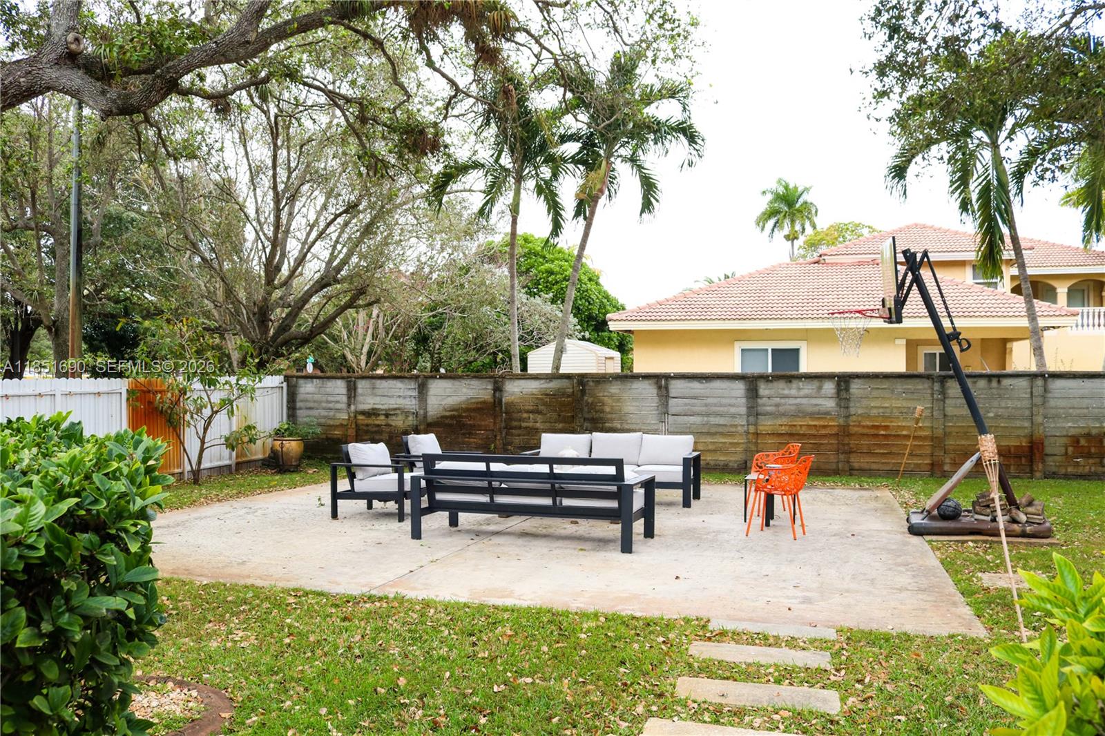 11 Northeast 151st Street Miami, FL 33162 - Photo 85 of 95