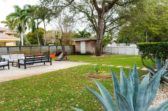 $1,199,000 | 11 Northeast 151st Street, Miami, FL 33162