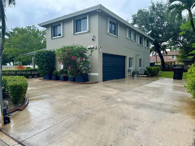 $1,199,000 | 11 Northeast 151st Street, Miami, FL 33162