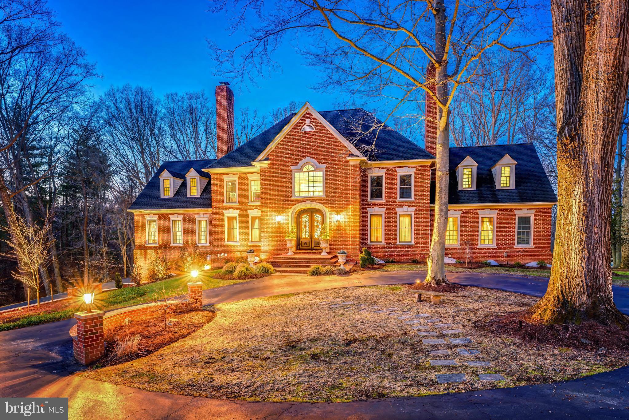 105 Interpromontory Road Great Falls, VA 22066 - Photo 4 of 9