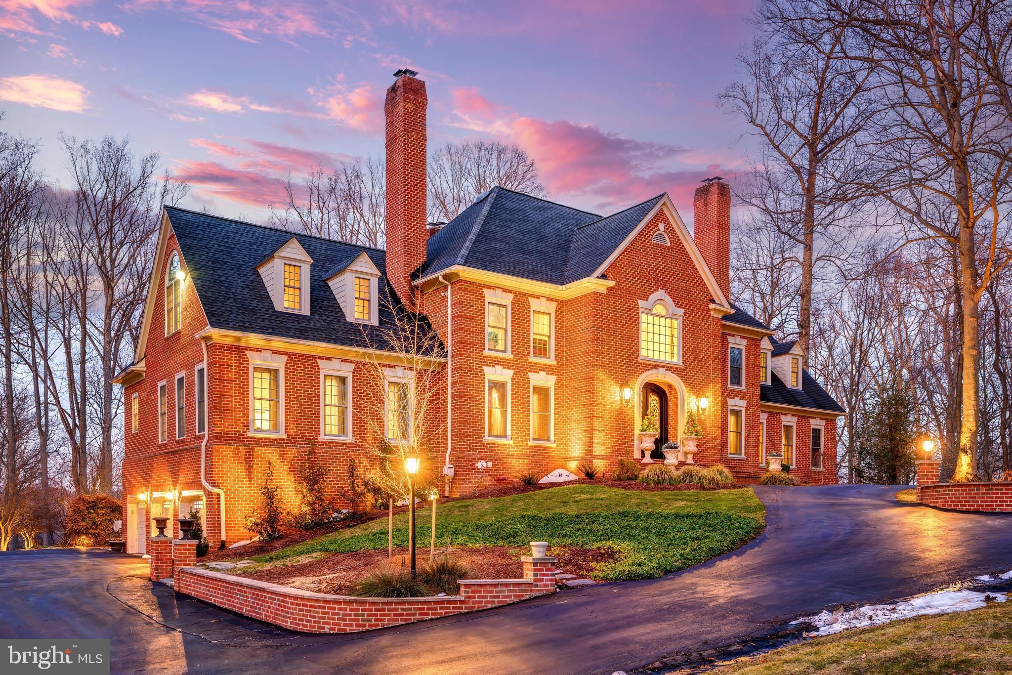 105 Interpromontory Road Great Falls, VA 22066 - Photo 5 of 9