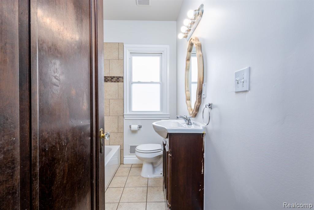 21770 Ryan (lower Level) Road Warren, MI 48091 - Photo 27 of 30