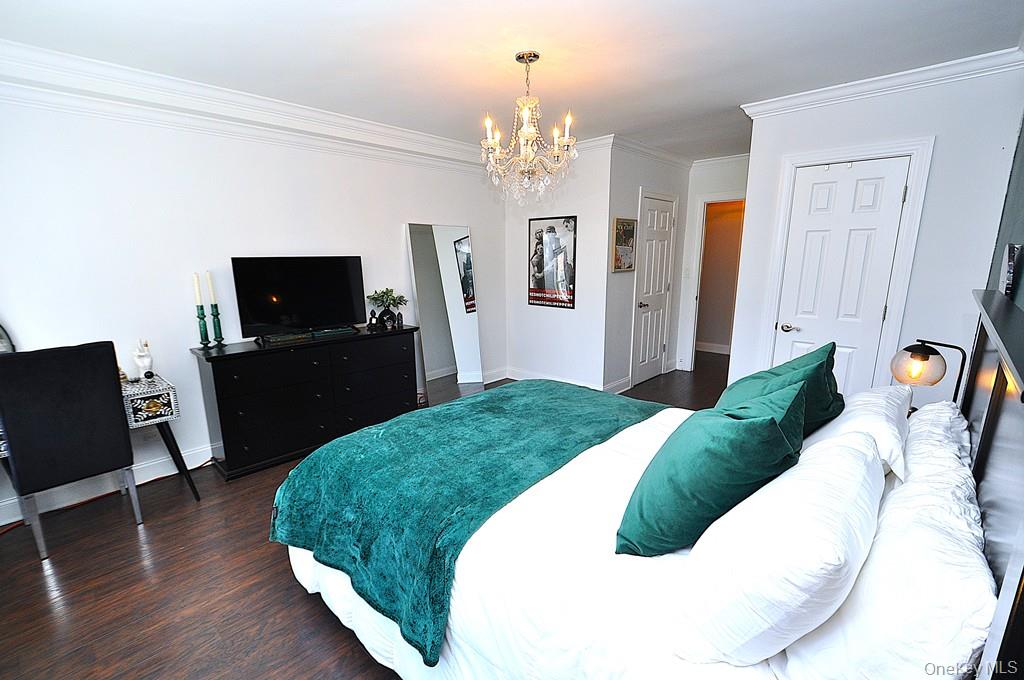 280 Bronxville Road, Unit 4O Bronxville, NY 10708 - Photo 27 of 45