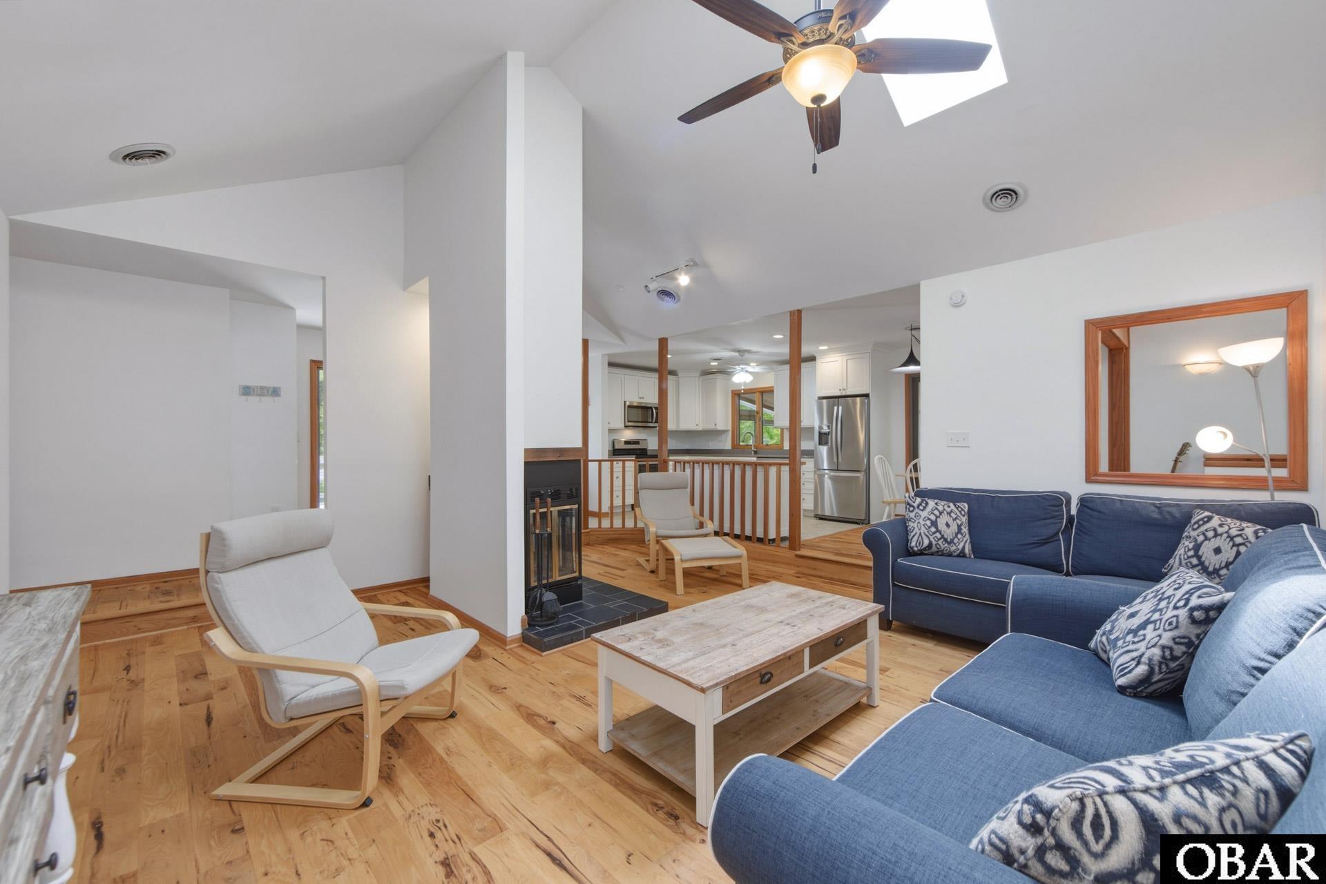 175 Beech Tree Trail, Unit 5 Southern Shores, NC 27949 - Photo 8 of 50 Light & Bright Coastal Cottage