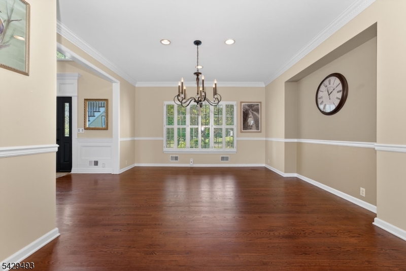 38 Grove Farm Road Pittstown, NJ 08867 - Photo 14 of 46