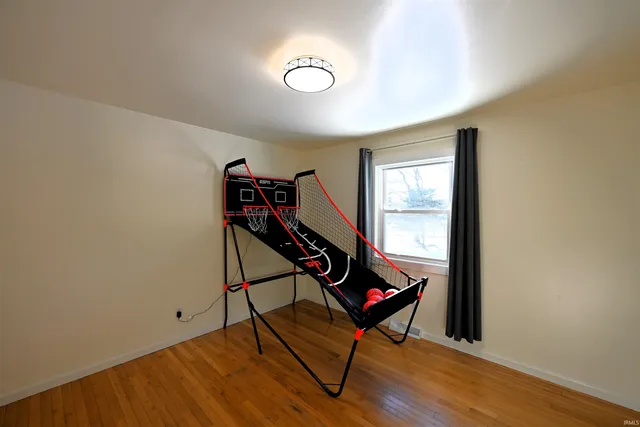 $279,900 | 15500 West 450 North, Medaryville, IN 47957