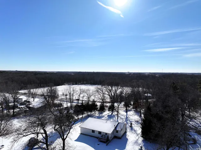 $279,900 | 15500 West 450 North, Medaryville, IN 47957