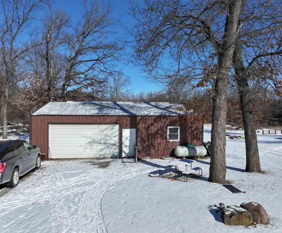 $279,900 | 15500 West 450 North, Medaryville, IN 47957