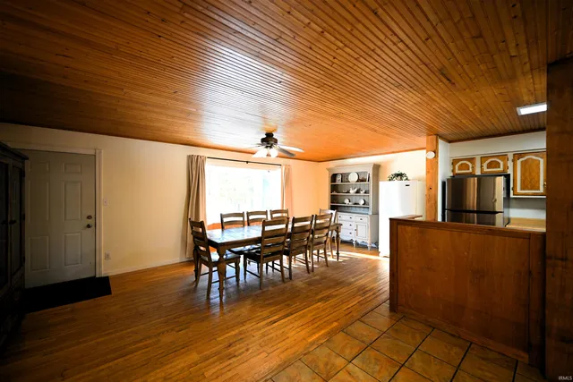 $279,900 | 15500 West 450 North, Medaryville, IN 47957