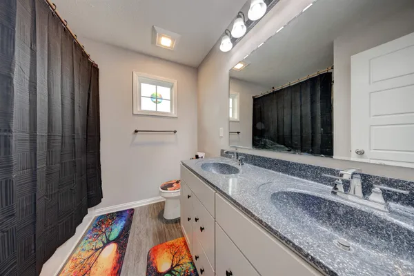 $357,000 | 4754 Brentford Drive, Newburgh, IN 47630