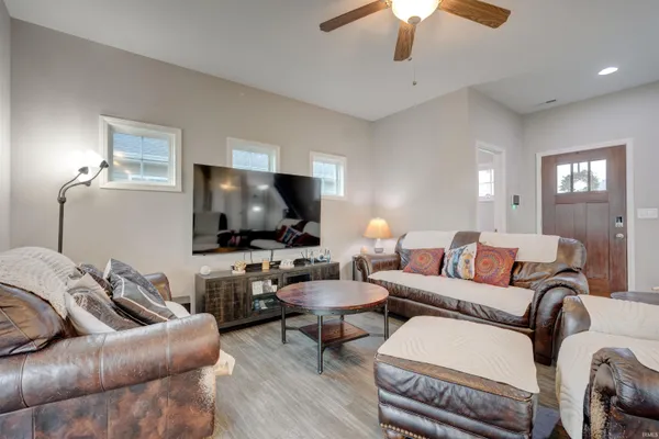 $357,000 | 4754 Brentford Drive, Newburgh, IN 47630