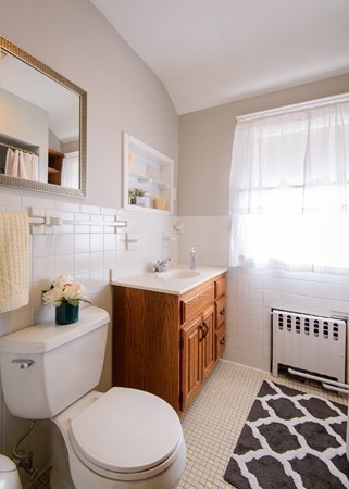 124 Warwick Road Melrose, MA 02176 - Photo 23 of 24 Gallery Image 23