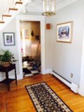 124 Warwick Road Melrose, MA 02176 - Photo 3 of 24 Gallery Image 3