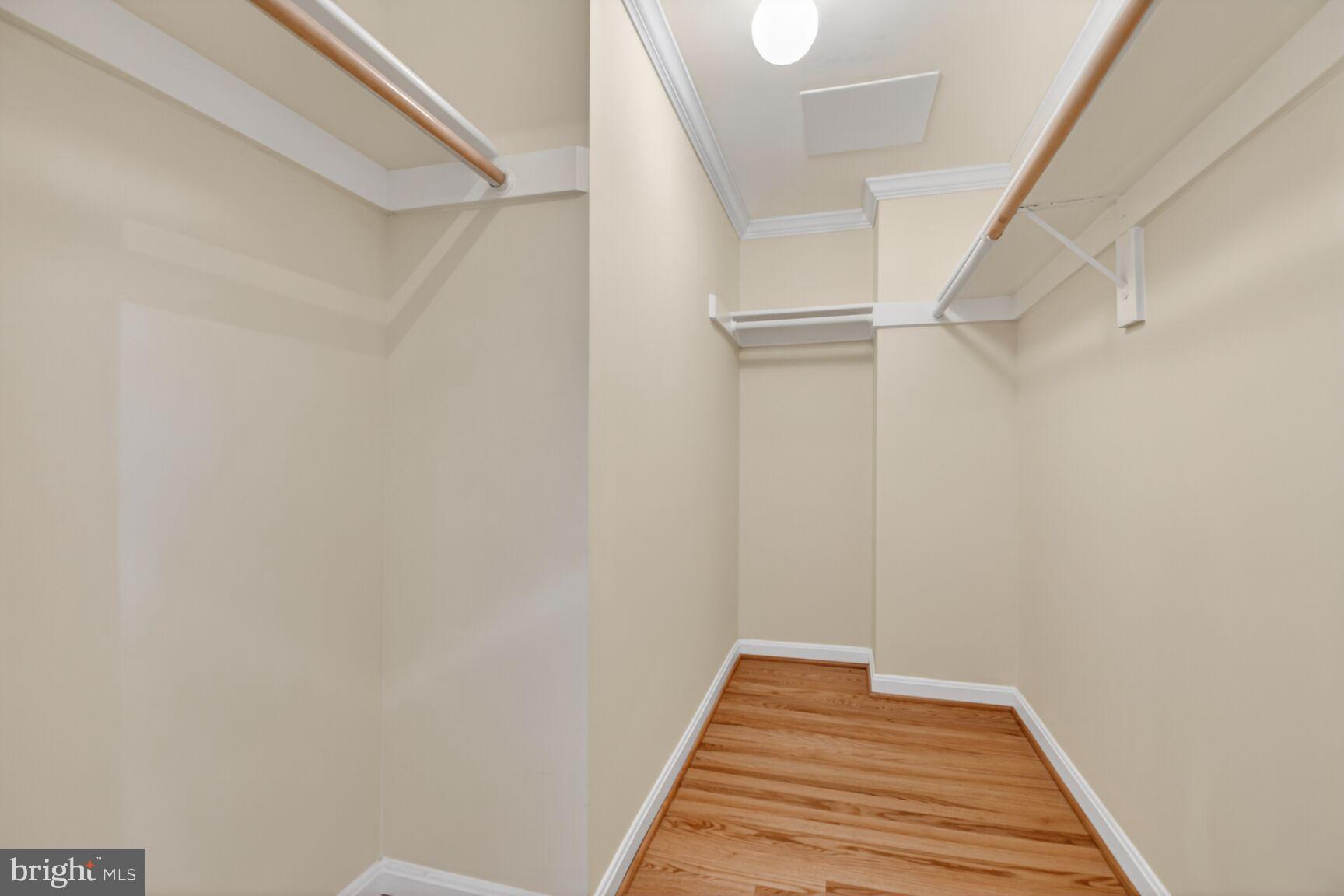 1101 South Arlington Ridge Road, Unit 504 Arlington, VA 22202 - Photo 18 of 37 a view of a hallway