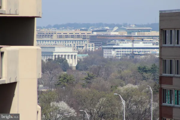 $629,500 | 1101 South Arlington Ridge Road, Unit 504, Arlington, VA 22202