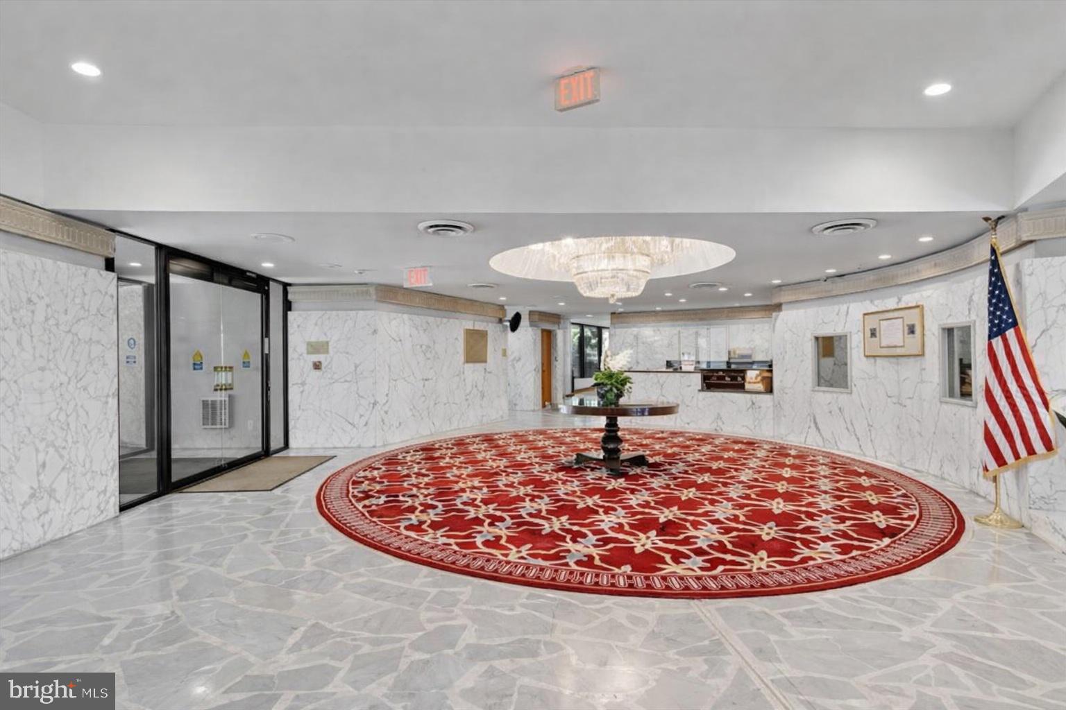 1101 South Arlington Ridge Road, Unit 504 Arlington, VA 22202 - Photo 34 of 37 a view of a living room