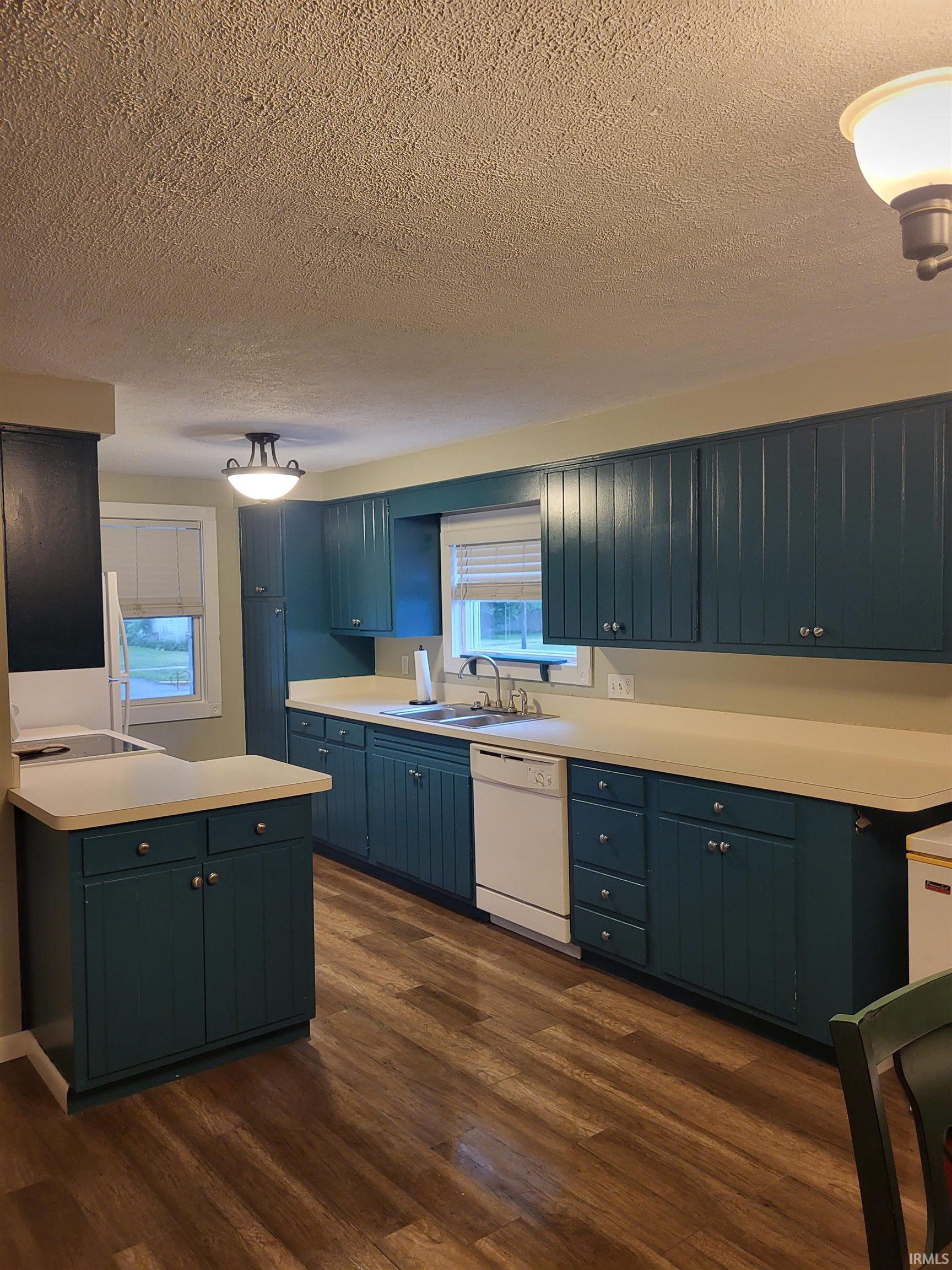 706 South Main Street Nappanee, IN 46550 - Photo 5 of 18