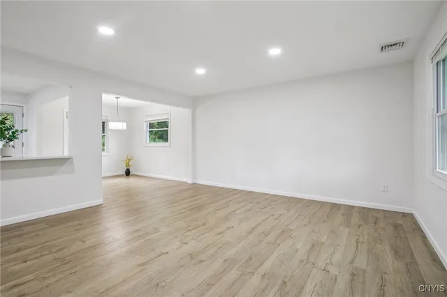 $294,000 | 48 Brasser Drive, Chili, NY 14624