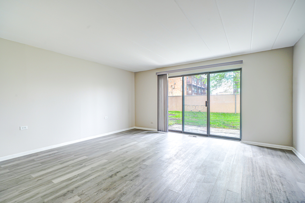 127 North Wolf Road, Unit 63A Wheeling, IL 60090 - Photo 7 of 14 Gallery Image 7