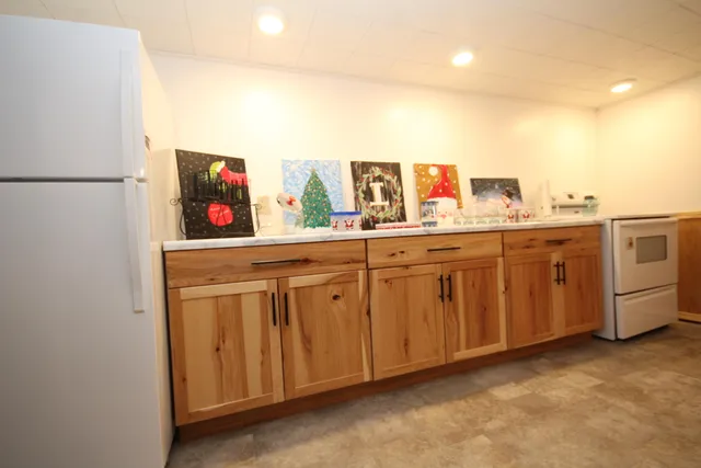 $389,900 | 1550 East Y Avenue, Vicksburg, MI 49097