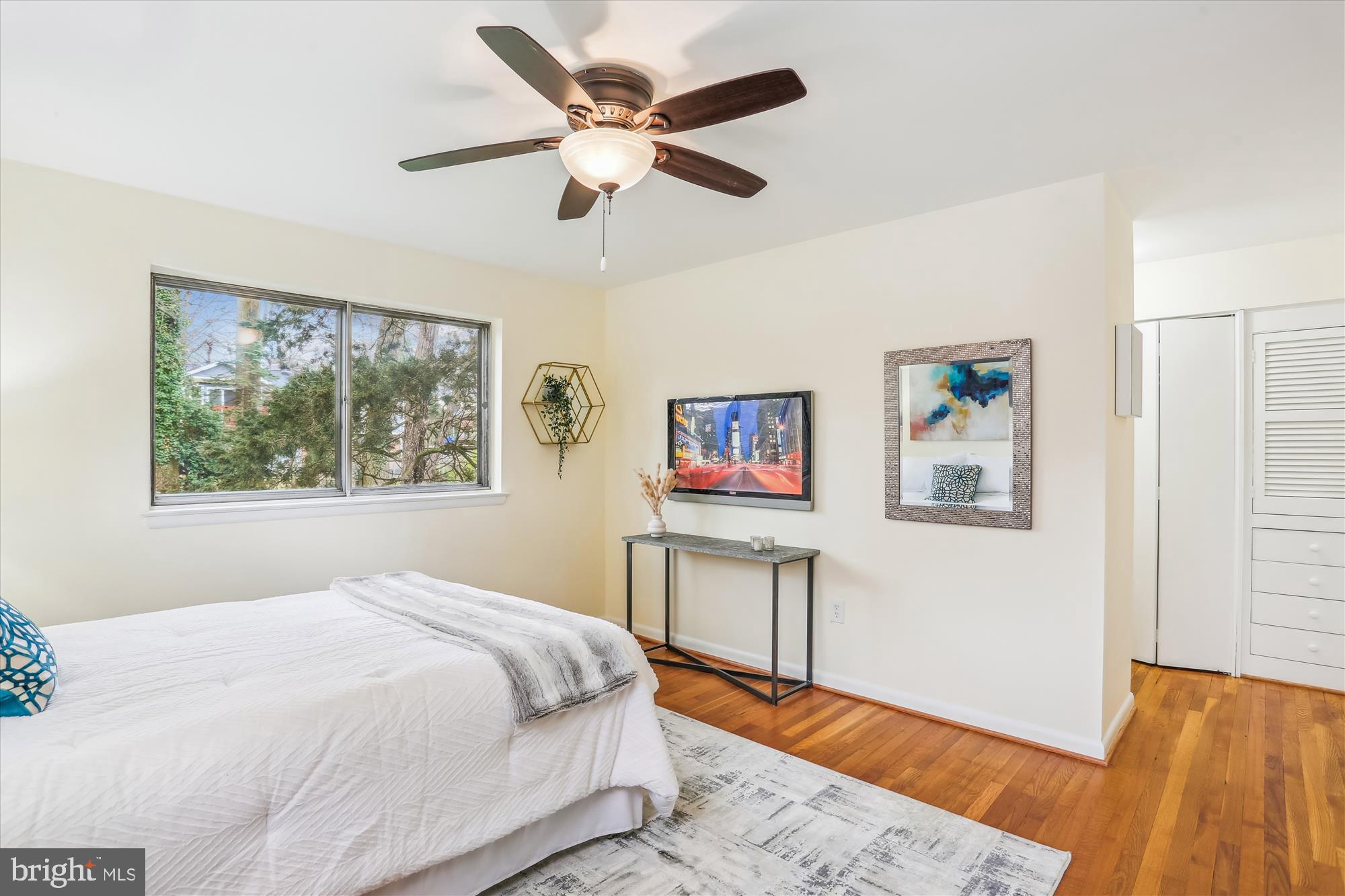 606 Lamberton Drive Silver Spring, MD 20902 - Photo 26 of 39 Primary Bedroom