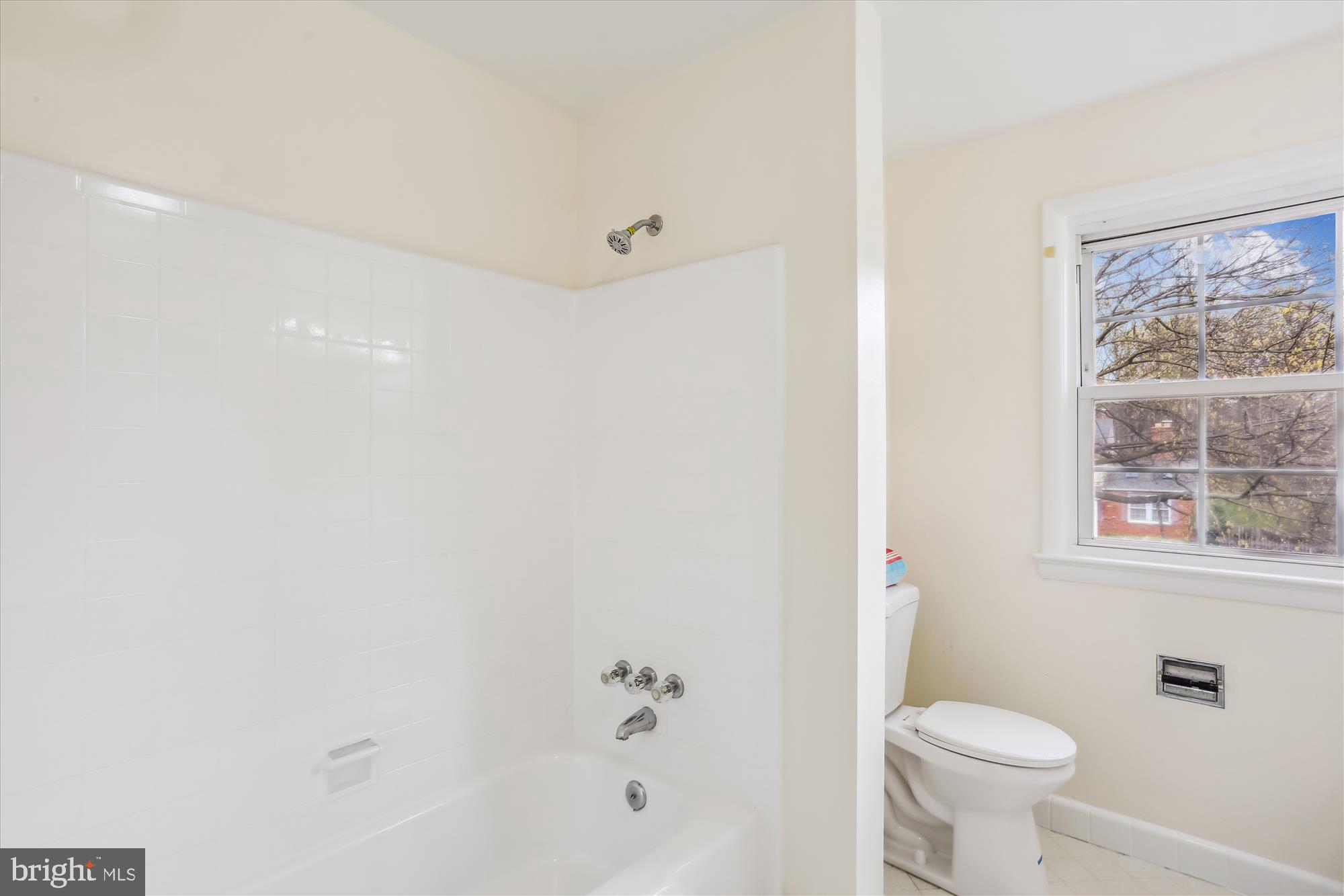 606 Lamberton Drive Silver Spring, MD 20902 - Photo 28 of 39 Hall Bath