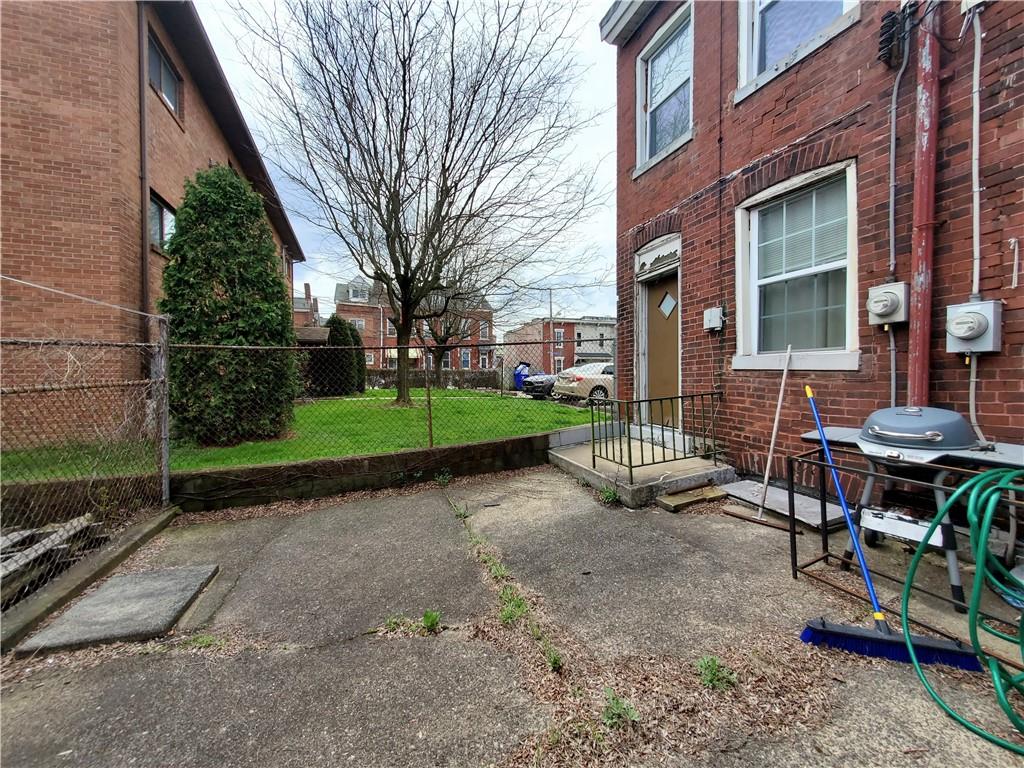 4632 Modoc Way Pittsburgh, PA 15201 - Photo 2 of 8
