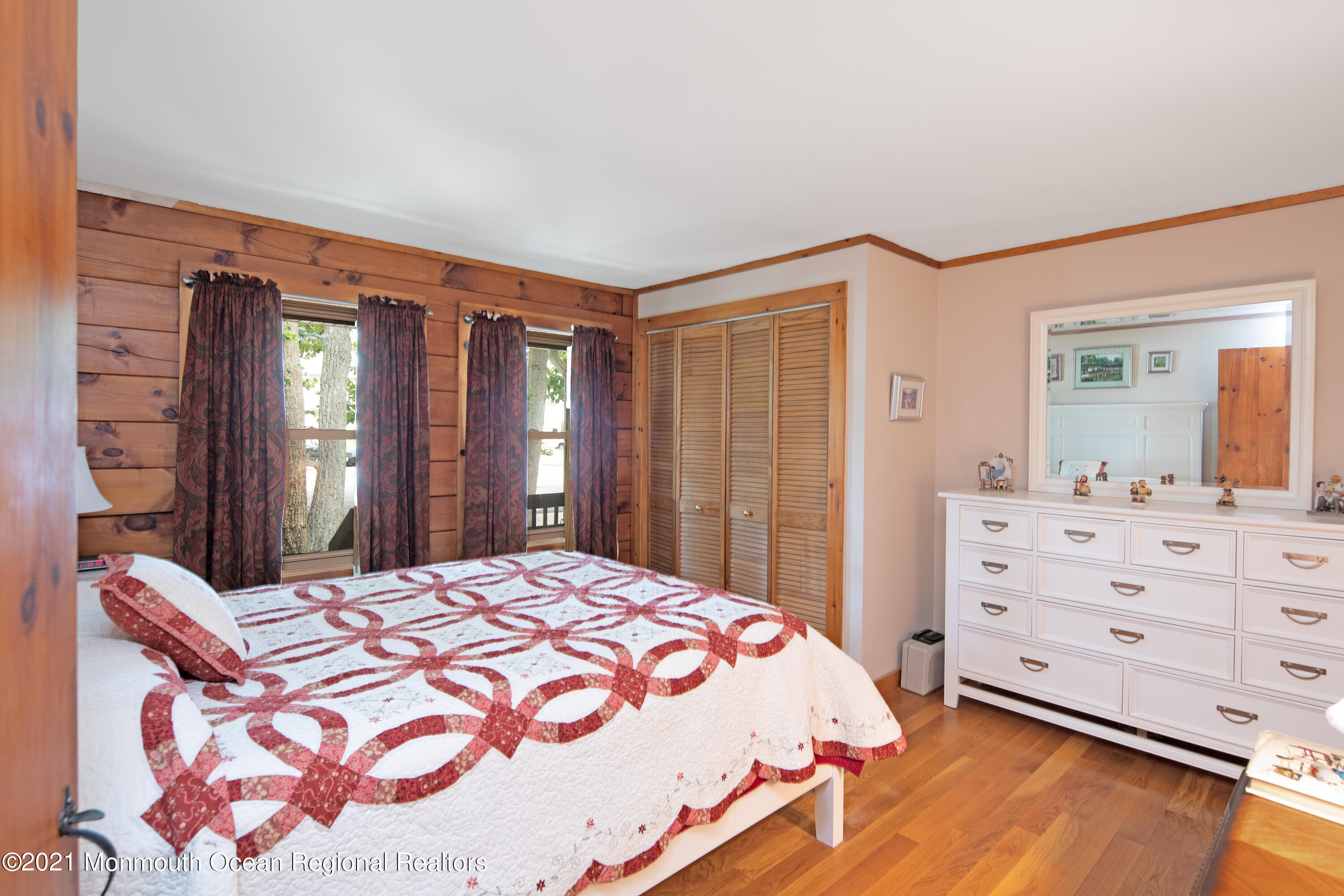 1500 Dorsett Dock Road Point Pleasant, NJ 08742 - Photo 15 of 33 Primary Bedroom