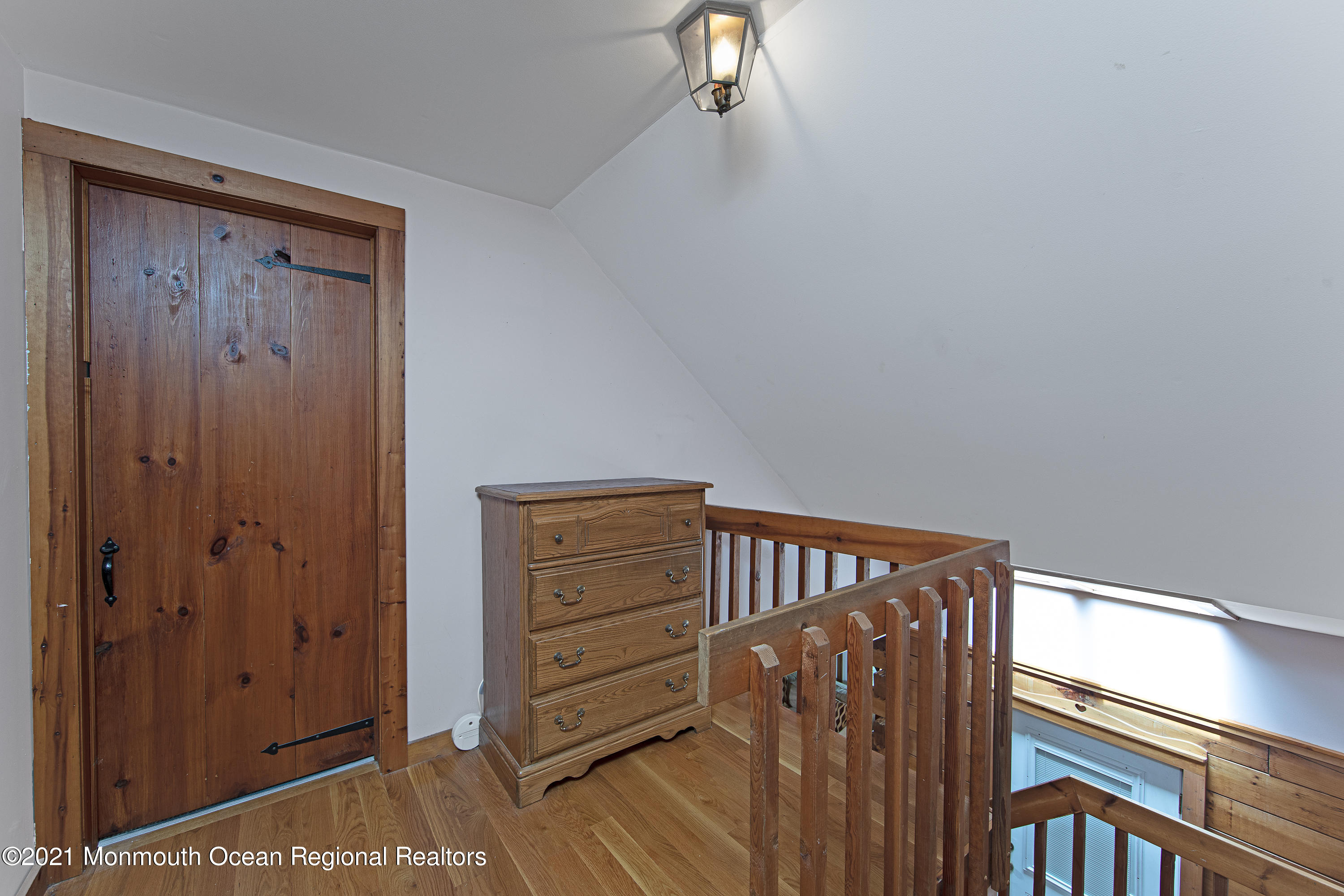 1500 Dorsett Dock Road Point Pleasant, NJ 08742 - Photo 20 of 33 Hallway Landing