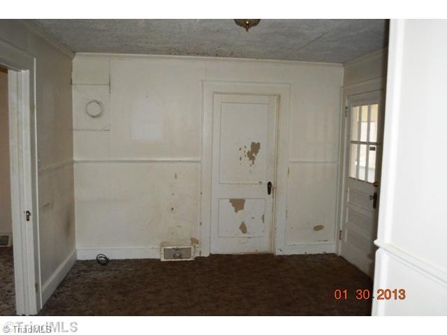200 Stoltz Street Rural Hall, NC 27045 - Photo 8 of 8 Den/Family/Great Room.