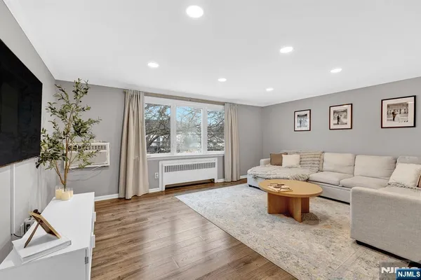 $750,000 | 322 Broughton Avenue, Bloomfield, NJ 07003