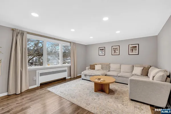 $750,000 | 322 Broughton Avenue, Bloomfield, NJ 07003